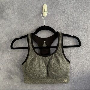 New Balance Sports Bra (Used — Excellent) • Size: M